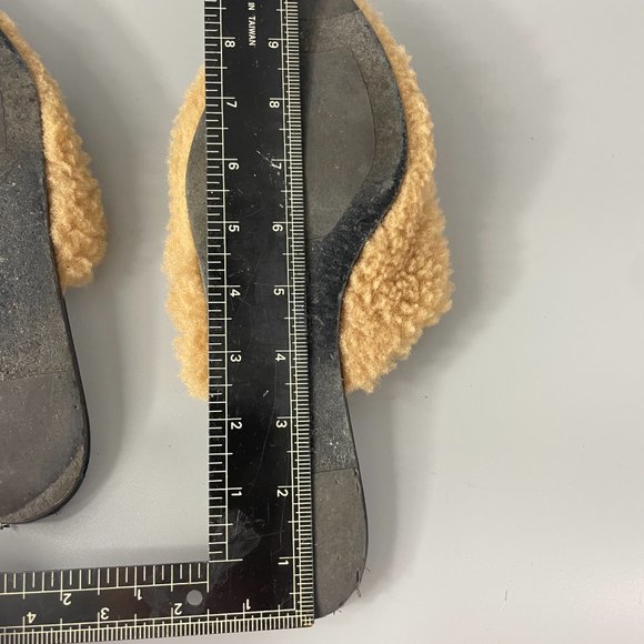 Jenny Kanye  shearling mule in natural - Picture 6 of 16